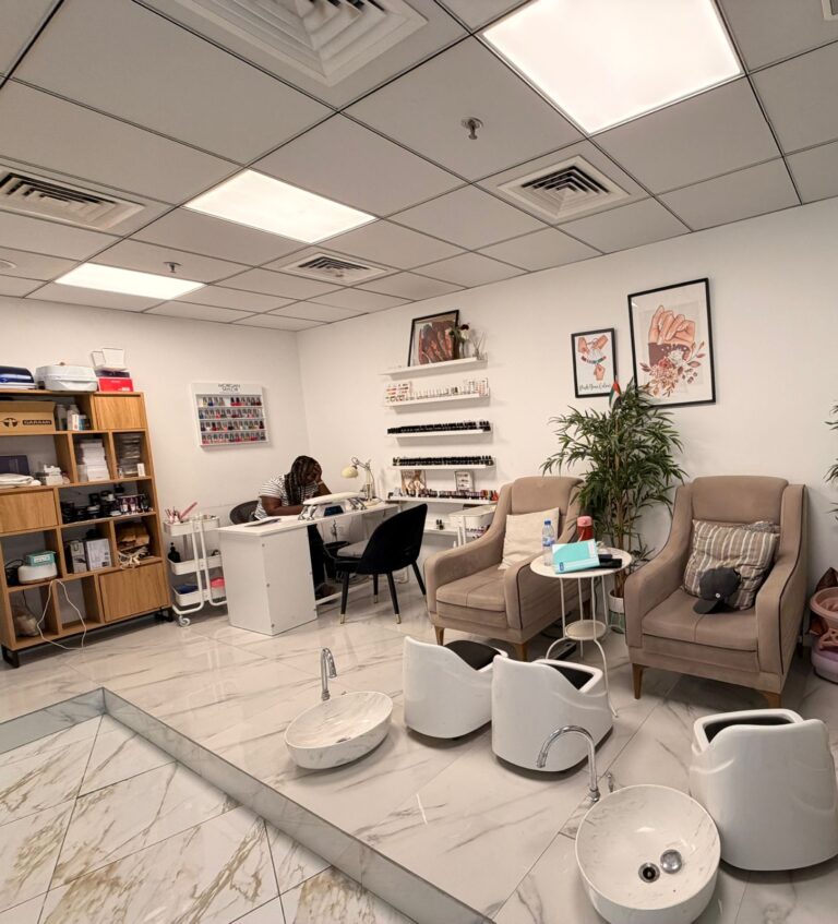 AkibaBeautySalonInt Pic1 768x847